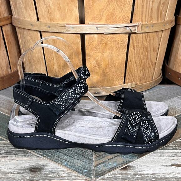 Clarks Amanda Sprint Black Suede Asbstract Textile Adjustable Sandals Womens 8.5 - Picture 1 of 12